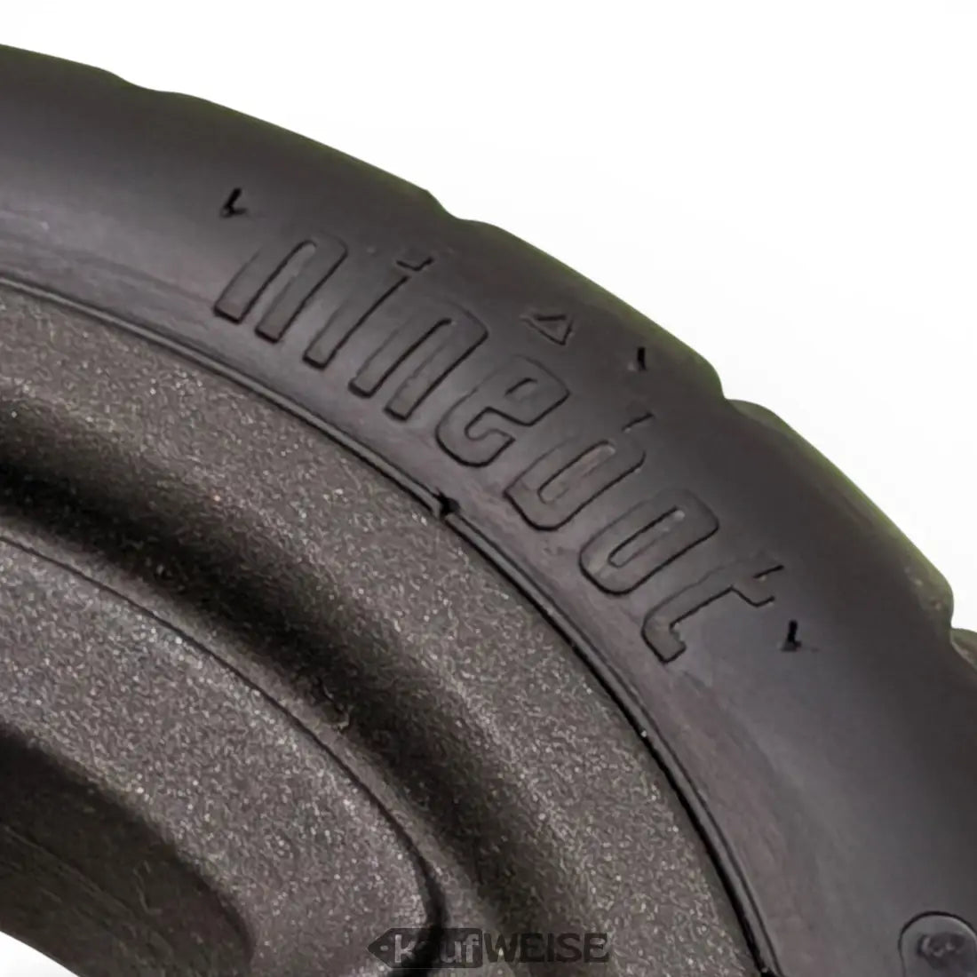 Schwarzer Pannensicher 9-Zoll Flat-Free-Reifen mit Ninebot-Prägung für Segway-Ninebot F-Serie